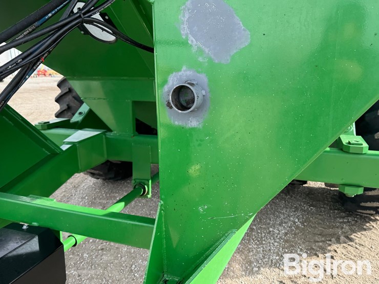 j&m-1151-grain-storm-grain-cart-image-14