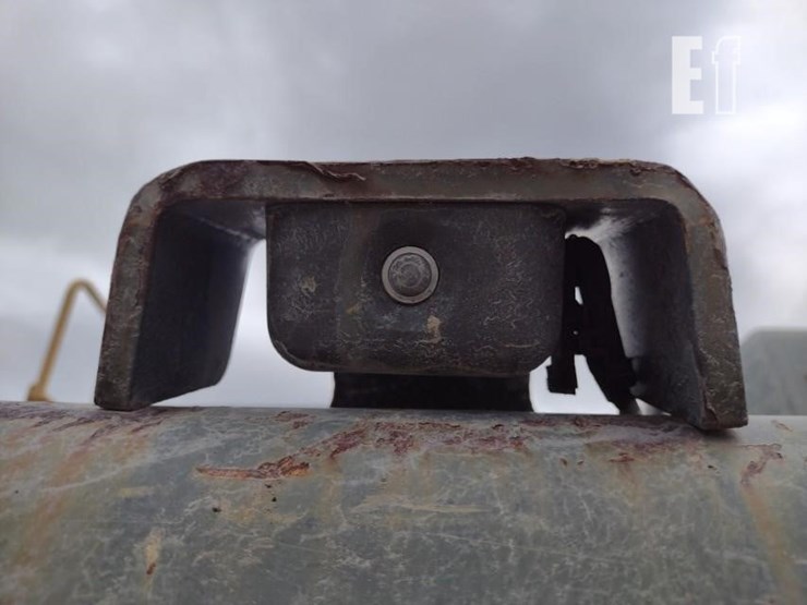 2015-volvo-ec220e-lr-image-48