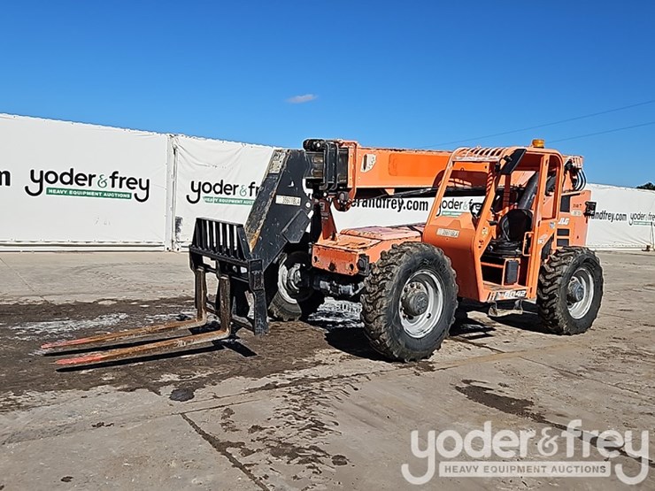 2016-sky-trak-8042-image-1