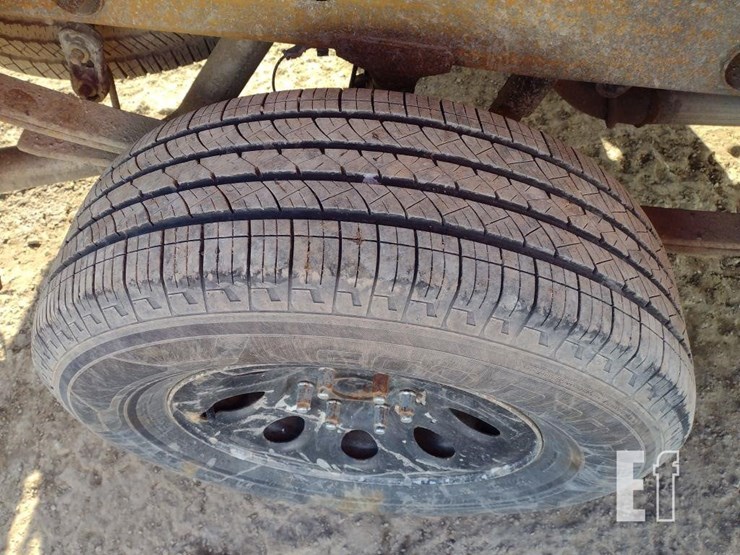 11-chevy-truck^title^-image-24