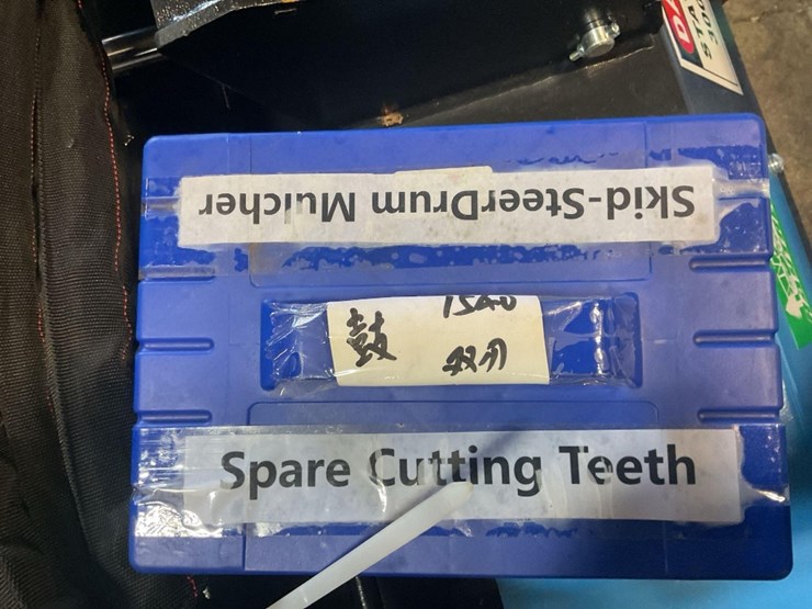 (inv.53003)-new-unused-2025-raytree-rmdm72s-forestry-drum-mulcher-skid-loader-attachment,-72"-drum-image-8