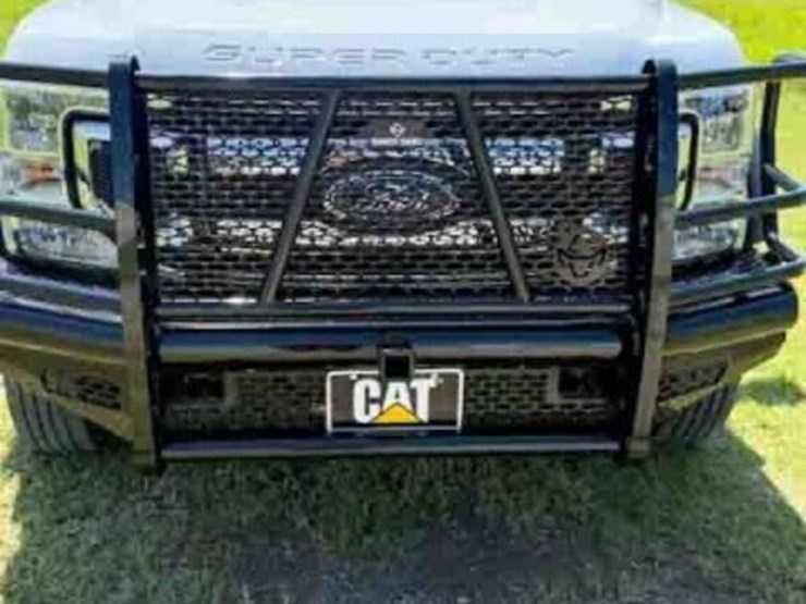 2022-ford-f550-xlt-image-13