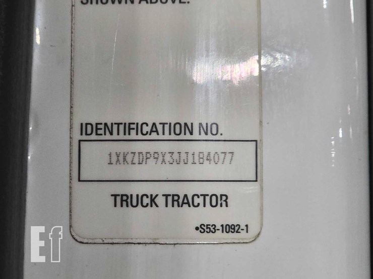 2017-kenworth-t880-image-41