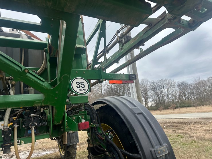 2014-john-deere-r4038-image-23