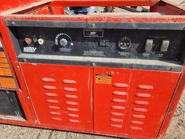 hotsy-3,000-psi,-8gpm-pressure-washer-image-10