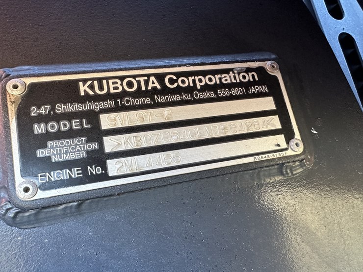 2021-kubota-svl97-2-image-2