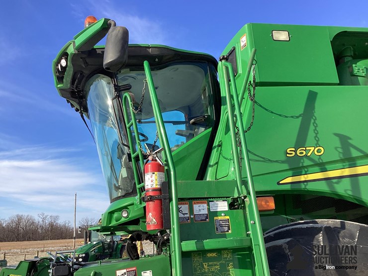 2017-john-deere-s670-image-9
