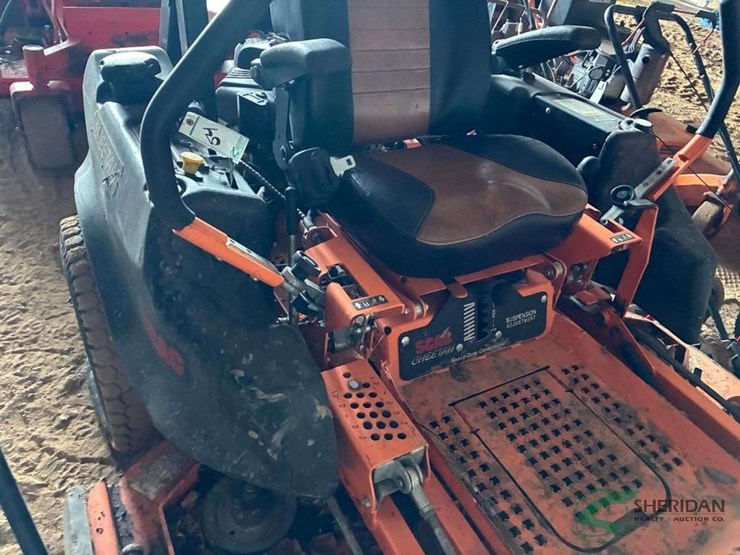 scag-cheetah-61"-mowing-deck-showing-2222-hours-image-5