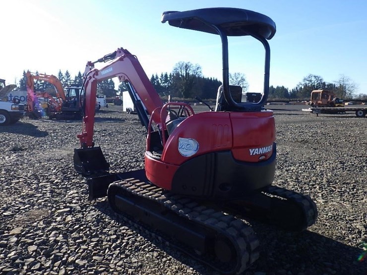 yanmar-vio35-2-image-6