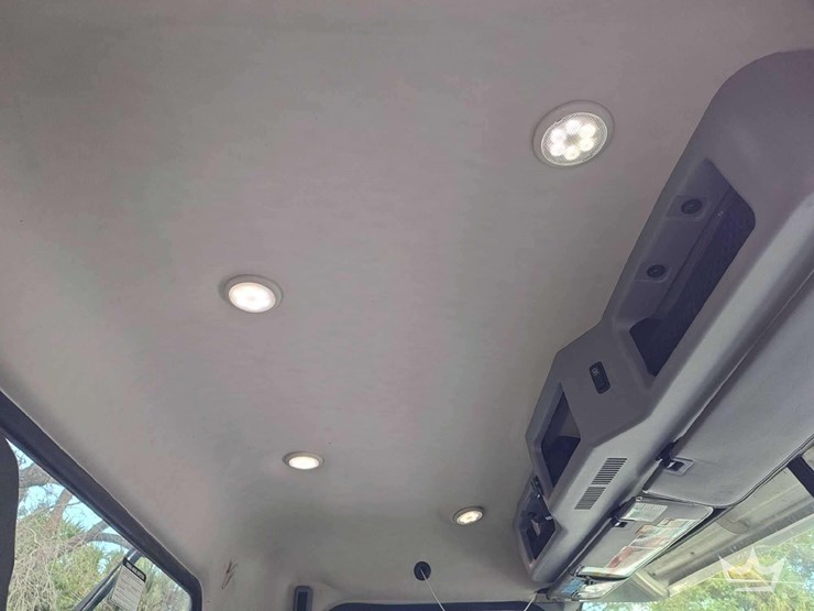 2020-mack-anthem-t/a-wet-kit-day-cab-truck-tractor-image-24