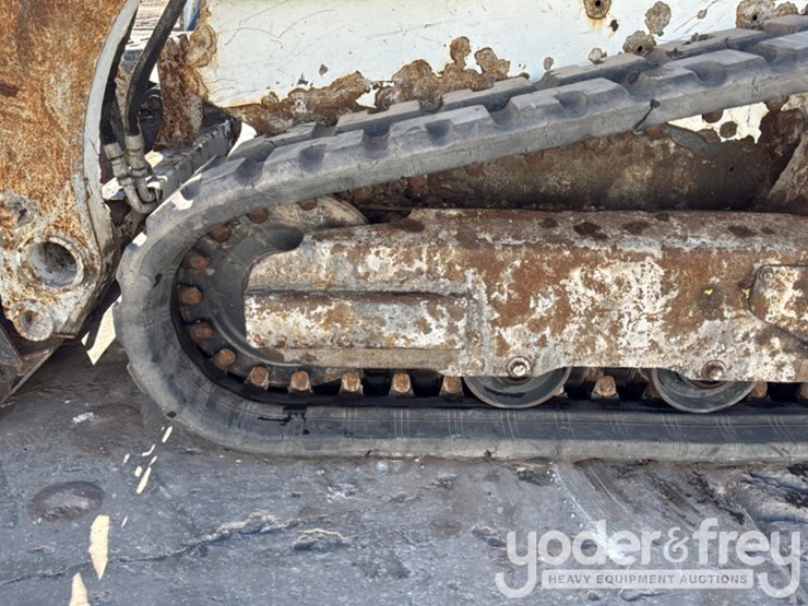 2019-bobcat-t450-image-18