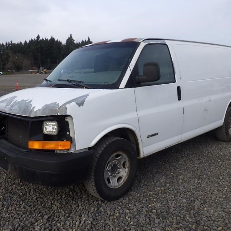 2005 CHEVROLET EXPRESS 2500