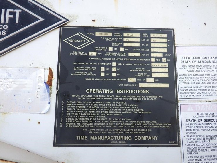 1997-freightliner-fl70-image-15