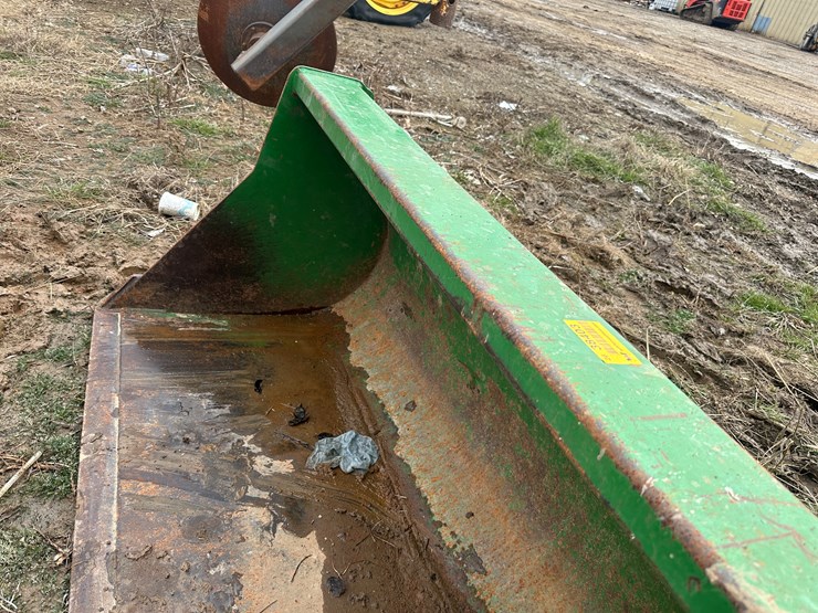 #38403-•-75"-front-end-loader-bucket-image-5