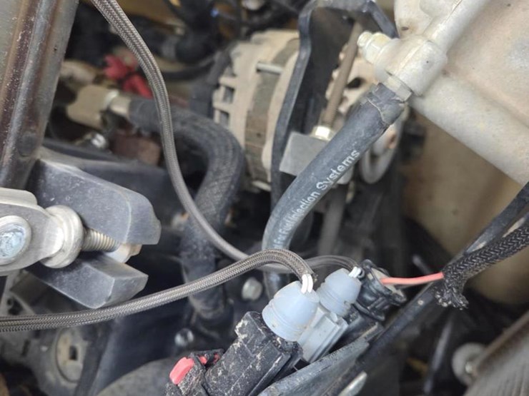 2017-deere-320e-image-22