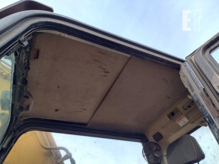 2004-caterpillar-315cl-image-14