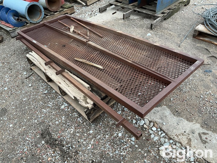 atv-loading-ramps-image-1