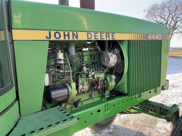 1980-john-deere-4440-image-45