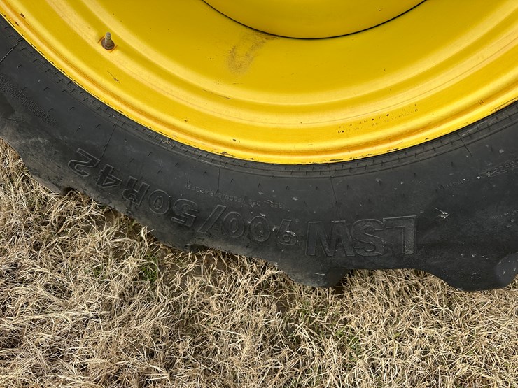 #38409-•-2014-john-deere-s680s-prwd-combine-image-7