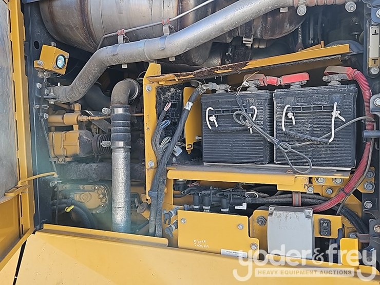 2017-deere-672g-image-17