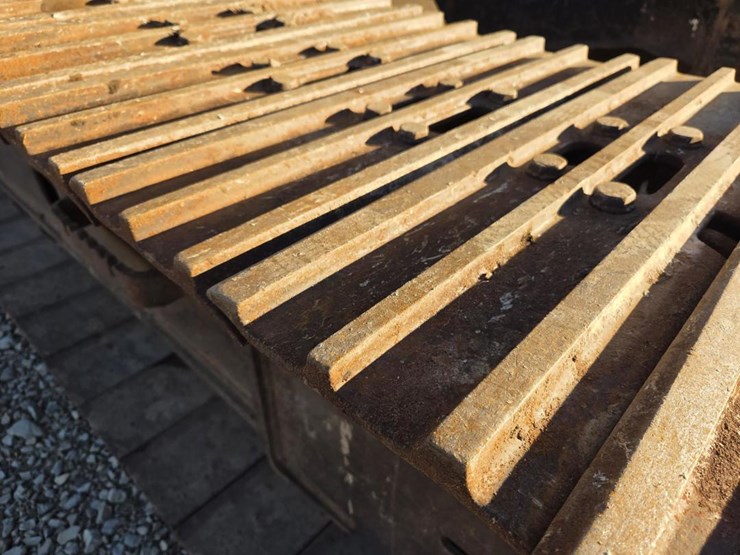 2012-deere-160d-lc-image-68