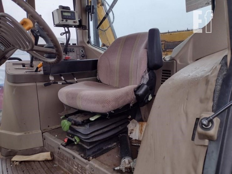 2010-john-deere-7130-image-16