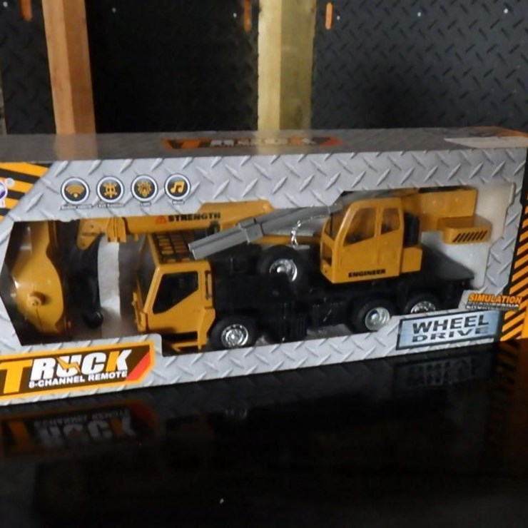SKLP Crane Toy