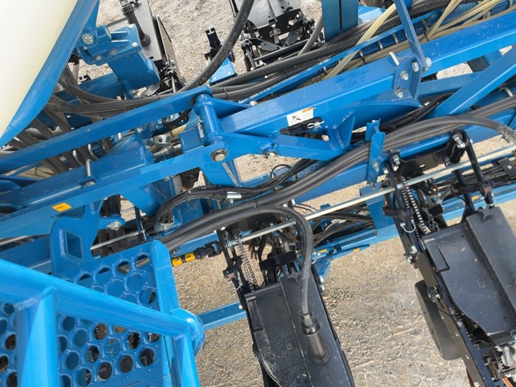 kinze-3600-image-74