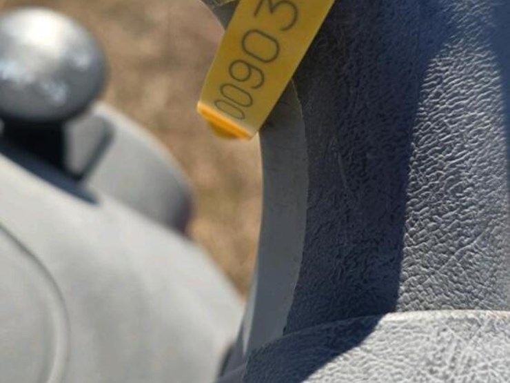 husqvarna-tractor,-s/n-45005-w/-trailer:-23hp-image-23