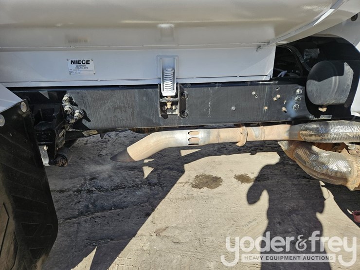 2019-ford-f750-image-10