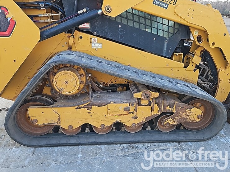 2020-caterpillar-259d3-image-8