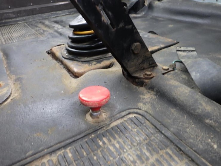 1991-international-4700-image-36