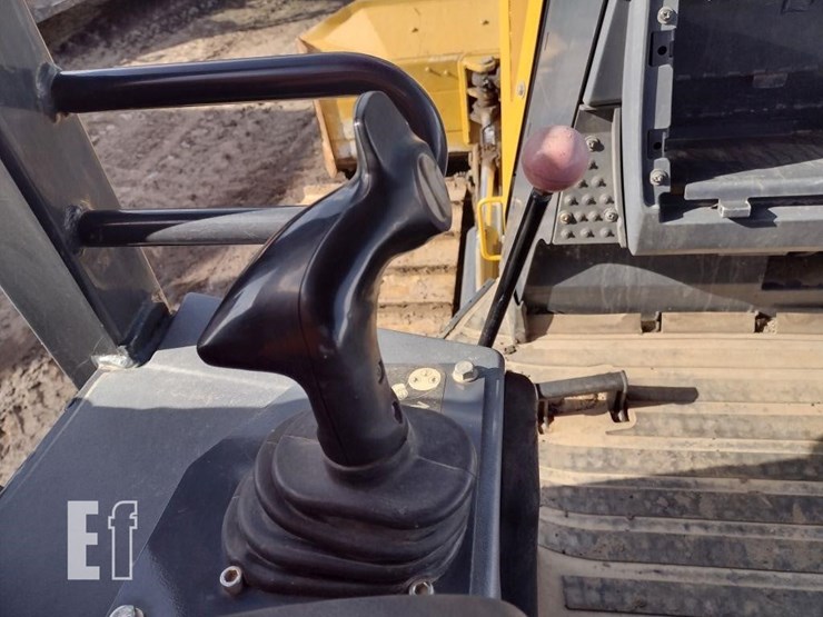 2020-deere-450k-image-10