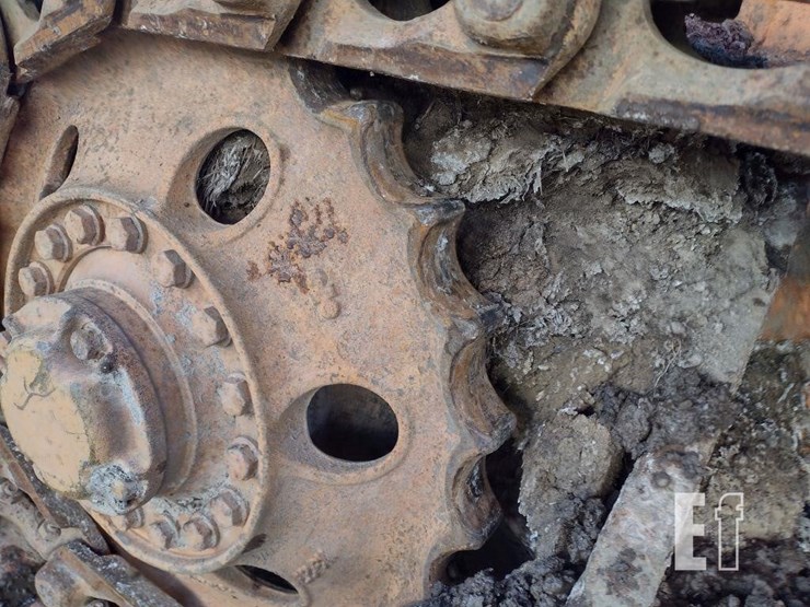 komatsu-d31a-17-image-30