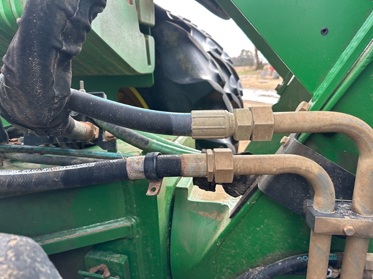 2013-john-deere-9560r-image-51