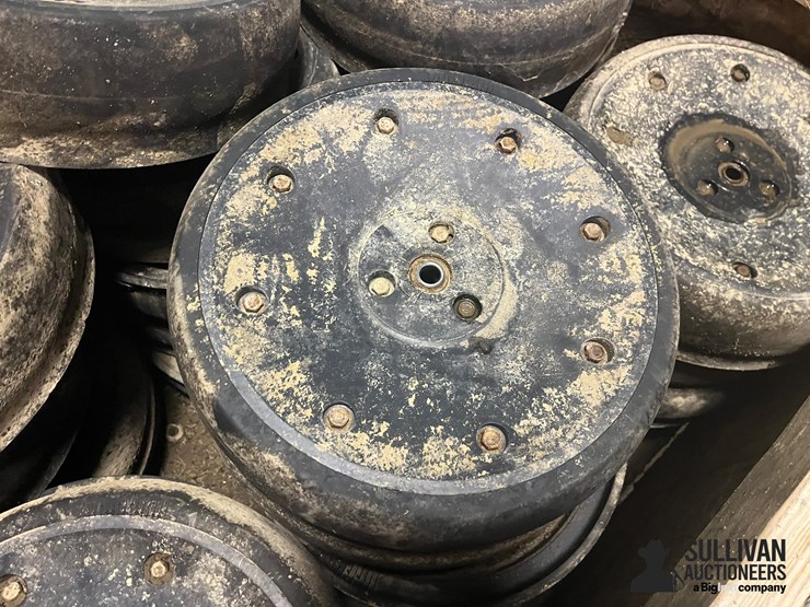 planter-closing-wheels-image-10