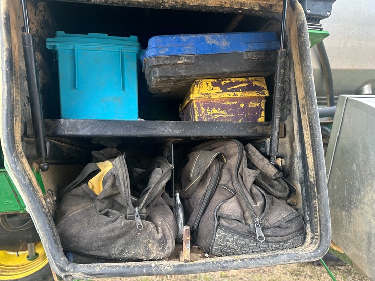 2014-john-deere-r4038-image-42