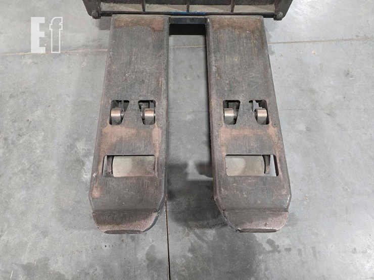 raymond-8410-image-15