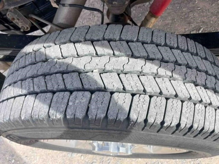 2016-gmc-2500-image-13