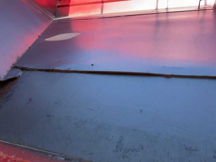 j&m-555-gravity-wagon-image-49