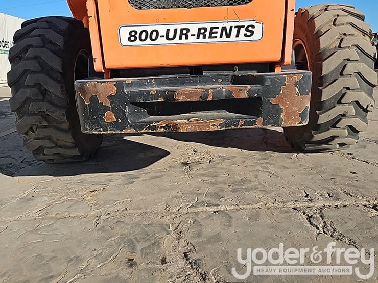 2016-sky-trak-8042-image-19