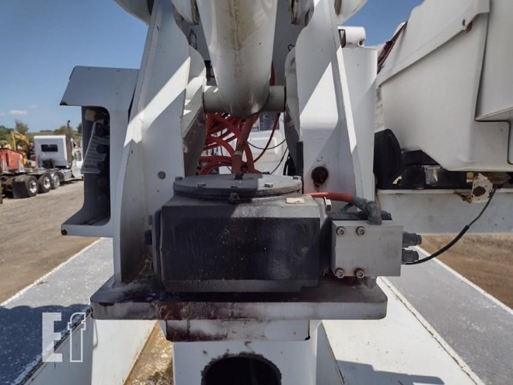 2008-international-durastar-4300-image-40