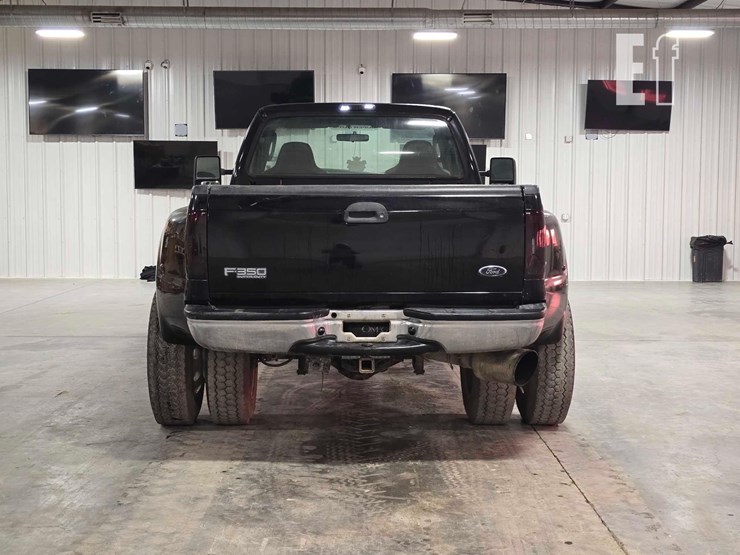 2004-ford-f350-image-8