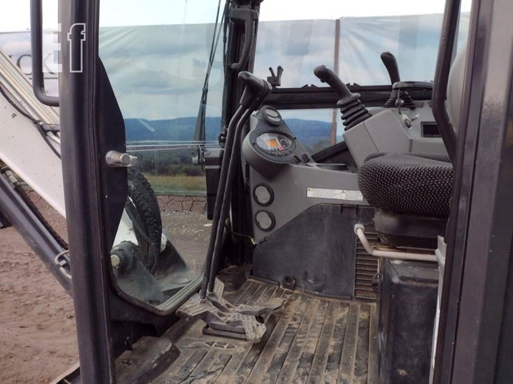 2021-bobcat-e35i-image-12