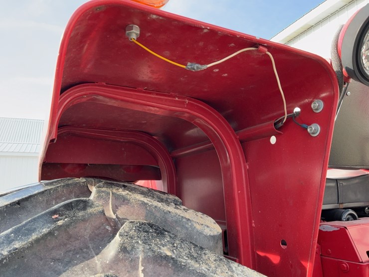 1970-ih-farmall-856-tractor-image-25