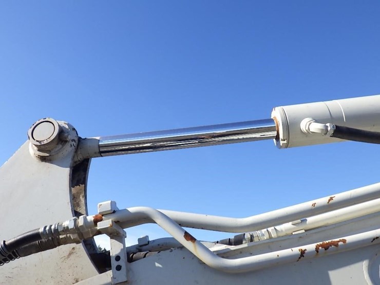 takeuchi-tb260-image-16