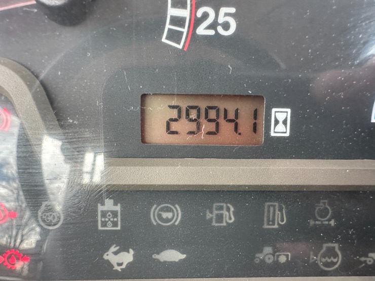 #38413-•-case-125a-mfwd-tractor-image-70