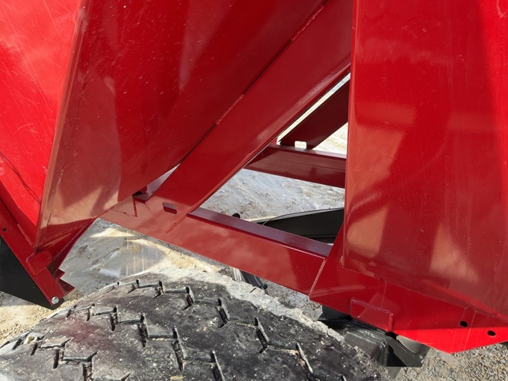 j&m-555-gravity-wagon-image-26