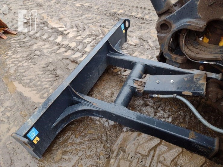 2023-deere-30g-image-25