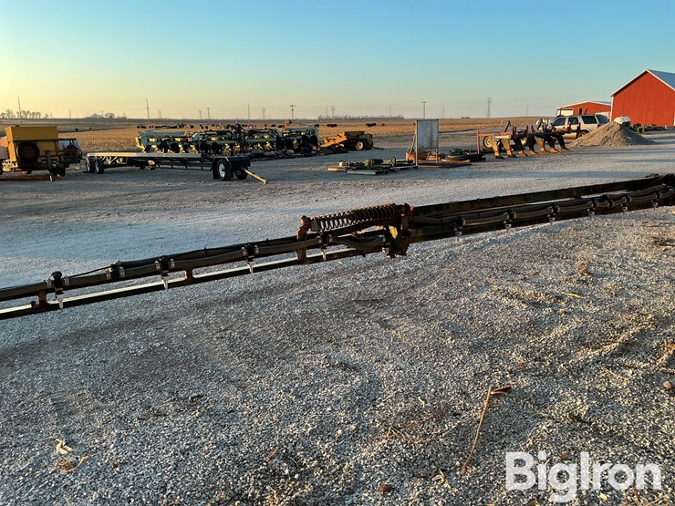 schaben-81’-folding-sprayer-boom-image-4